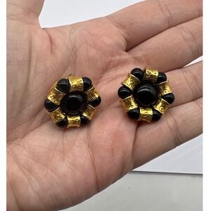 Liz Claiborne Vintage Gold Black Clip On Earrings LCI Floral Cluster Statement